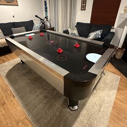Air Hockey Table
