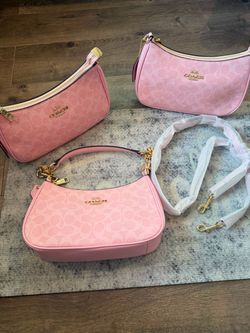 Coach Signature Handbags in Pink