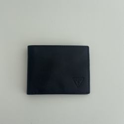 guess Wallet Never Used great conditioni real leather
