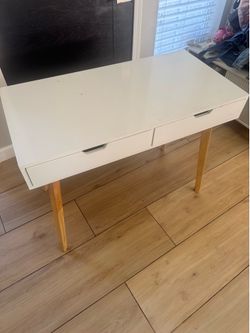 White Desk