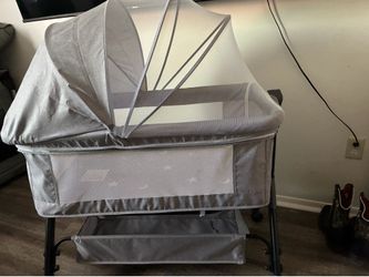 Like New Baby Basinet