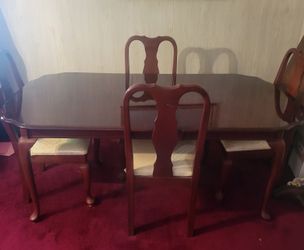 Table & 4 chairs