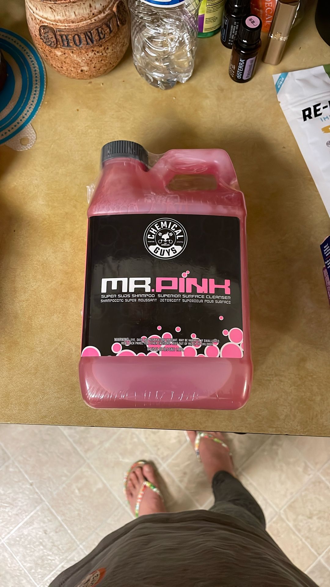 Chemical Guys Mr. Pink Foaming Car Wash Soap, High-Suds pH-Balanced Car Shampoo, Safe for Wax & Sealants, Works with Foam Cannons & Bucket Wash, Safe