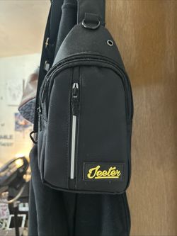 ***NEW***  Jeeter     Insulated bag & Collector Ashtray 