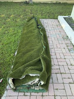 9’ X 10’ approximately Artificial Grass