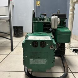 Generador Eléctrico A Gasolina 
