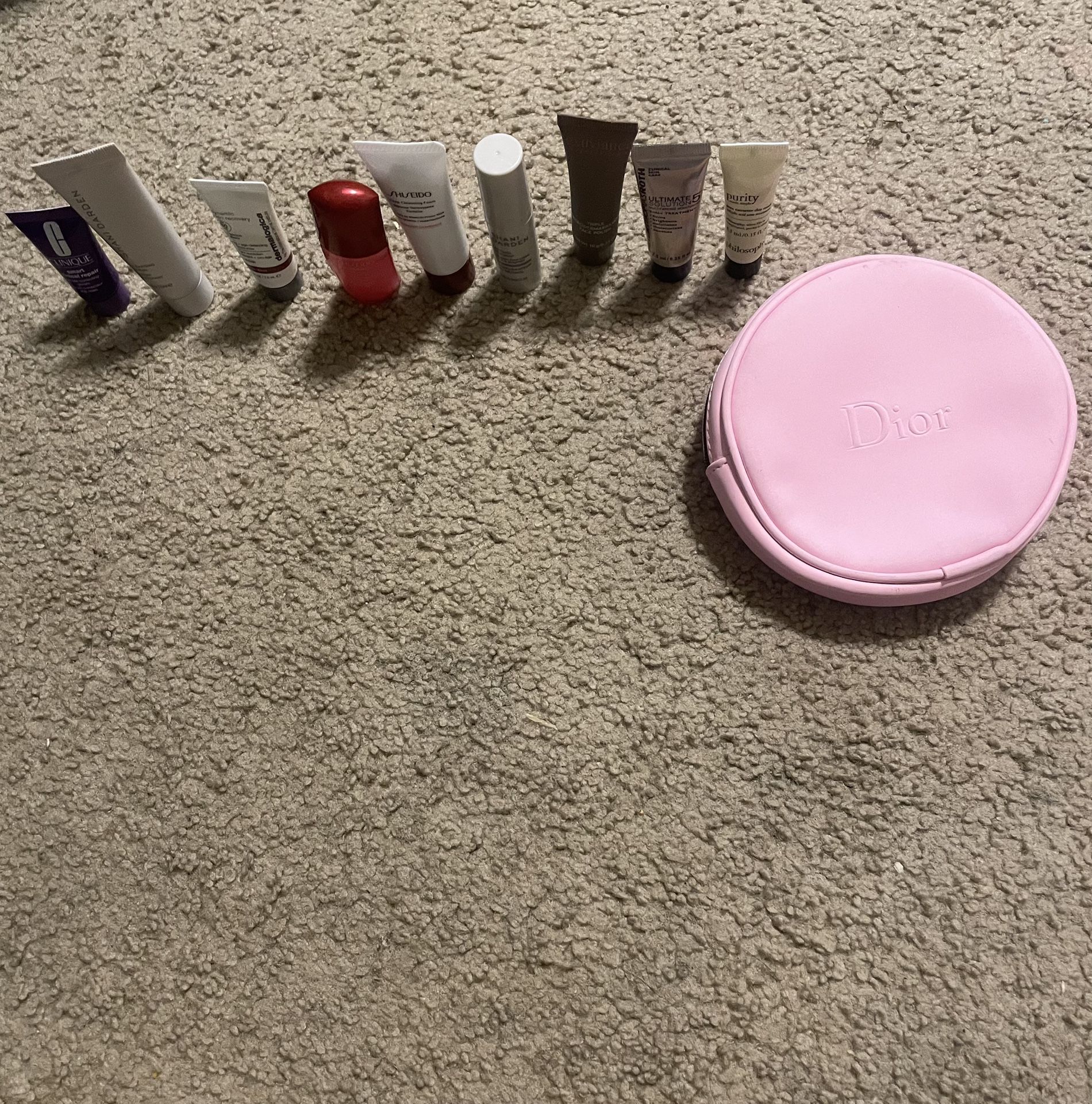 Dior Bag With A Set Of Cream Included