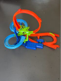 Hot Wheels set up