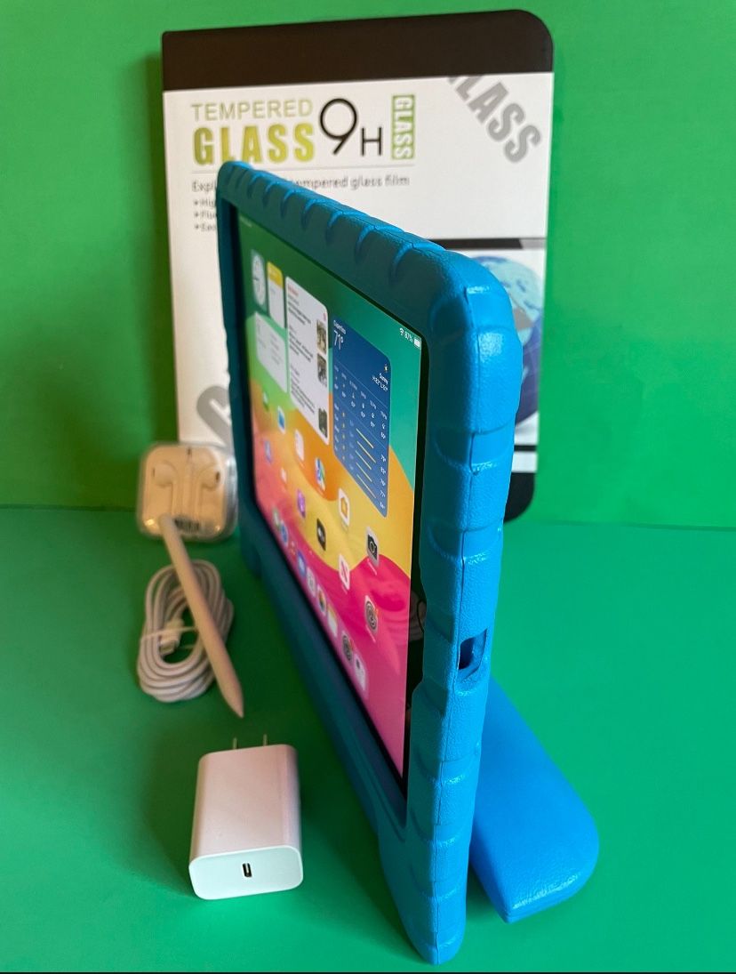Apple IPad 7th Generation (10.2” Retina / IOS 18) 32GB with kids case, Pen & Accessories (Netflix, zoom, Roblox etc supported) 