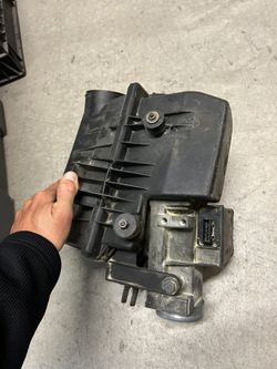 E30 325e Airbox And MAF