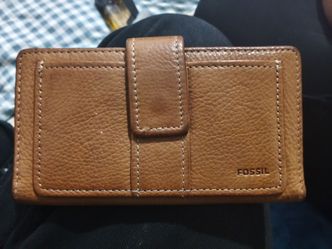 Fossil Tan Leather Bifold Wallet