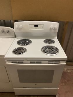 GE Electric Stove
