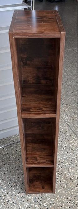 Small shelf unit FREE