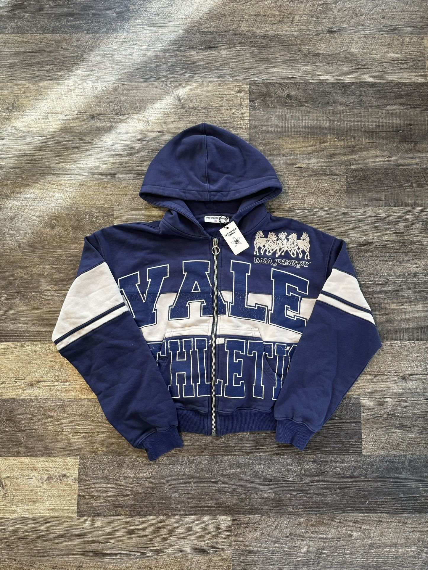 Vale Zip Up‼️