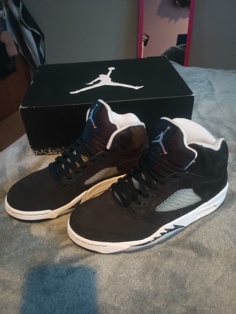 AIR JORDAN 5 RETRO