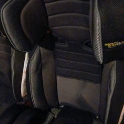 Graco Mint Condition Asking 1 ×$40 -2 For $70