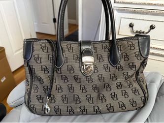 Dooney and Bourke purse