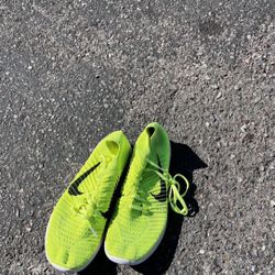 FLIKNYT SIZE 10 NIKE MEN