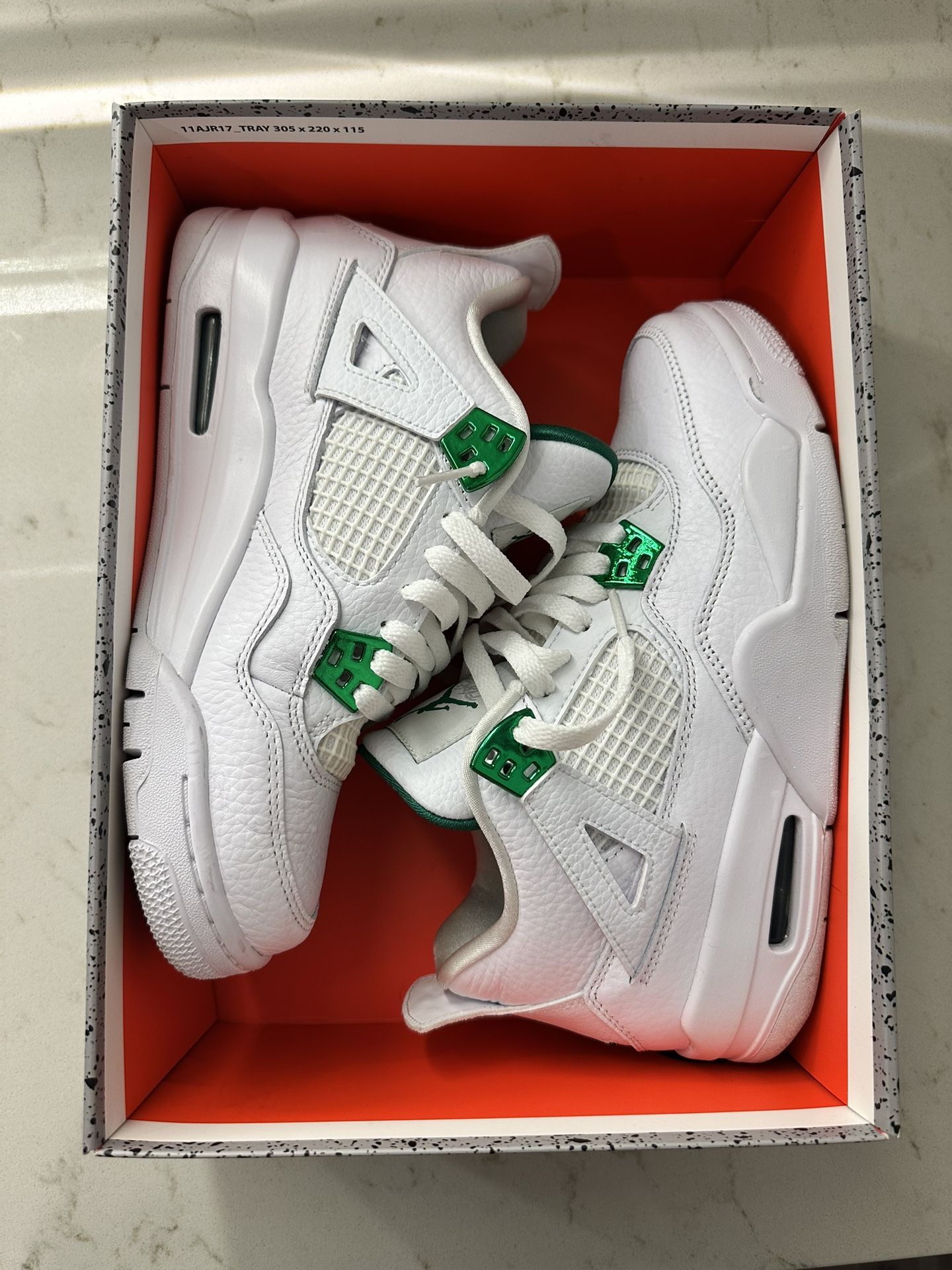 Air Jordan 4 Retro Green Metallic