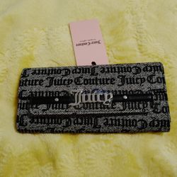 Juicy Couture "Short Sweet Single Guesset Flap Clutch" Wallet - New
