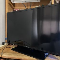 40” Samsung TV w/ Remote