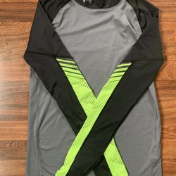 UNDER ARMOUR Heat Gear Fitted Shirt Mock neck Grey/Black/Neon Green Boys XL Y