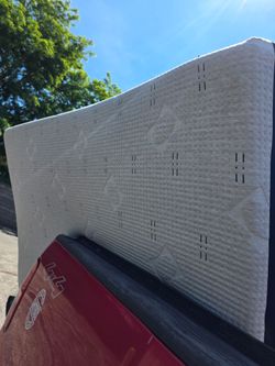 Sealy Medium Full mattress