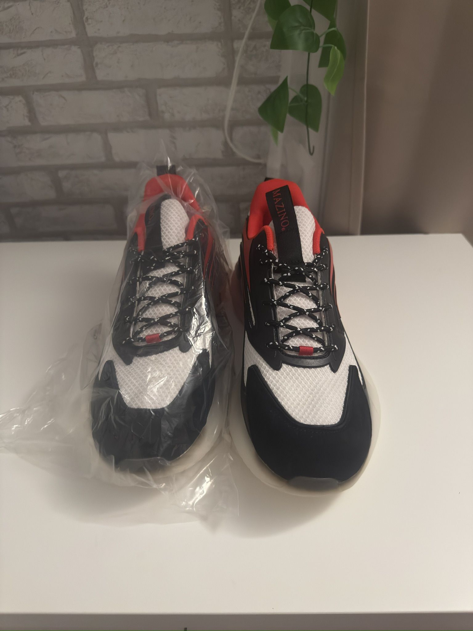Mazino Krypton Sneakers Black, Red and White Size‎ 11 Brand New Mazino Black White And Red Color main image 4