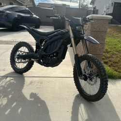 2025 Surron Ultra Bee