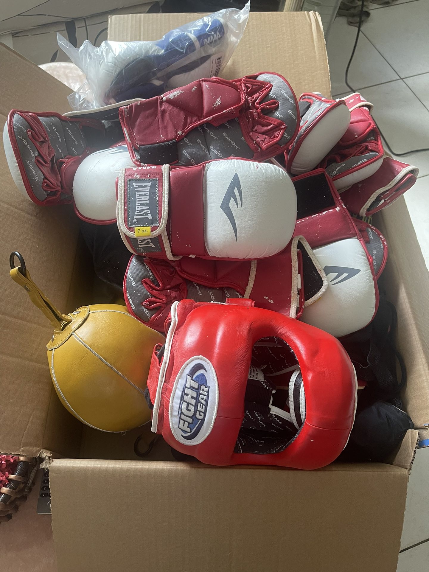 Speed Bag, Punching Gloves, Face Gear MMA AMATEUR competition Gear