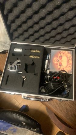 Oldschool Tattoo Gun