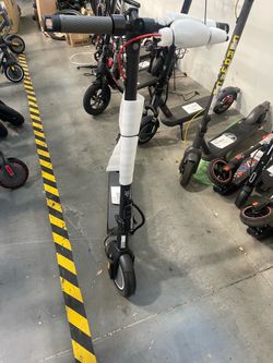 Electric scooter