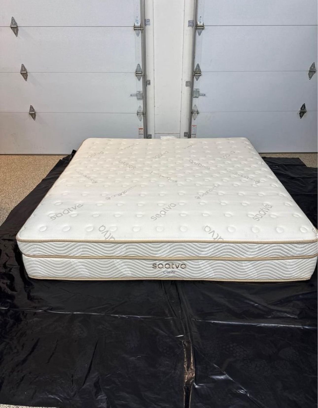 Saatva Classic Mattress Luxury Firm 14.5"