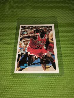 Near Mint 1995 Michael Jordan Gold Basketball Card Topps #277