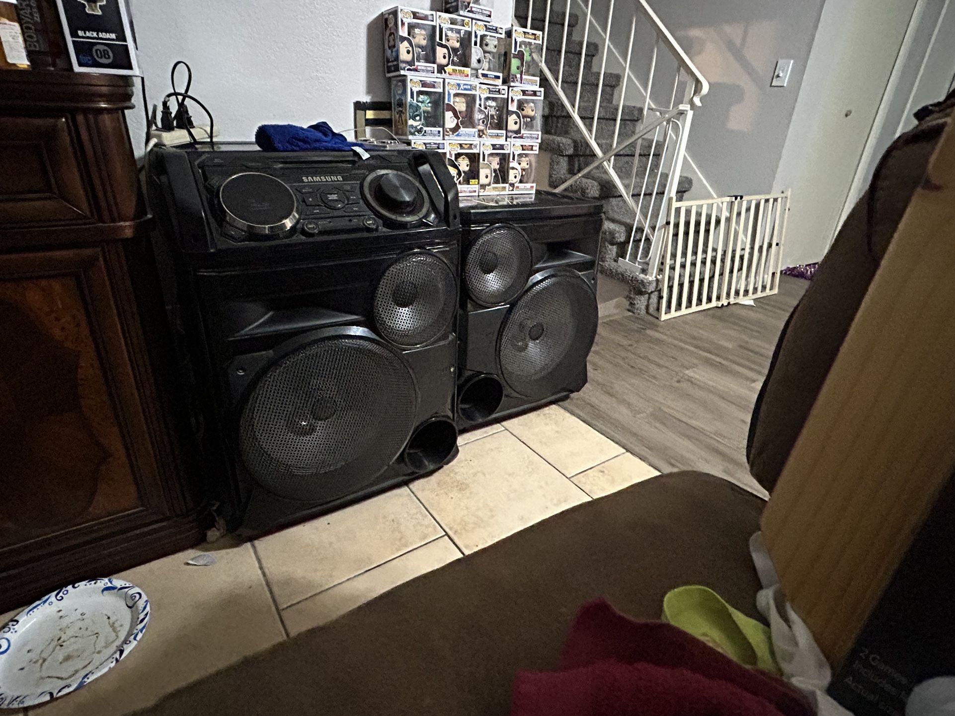 Stereo Samsung Giga Sound System