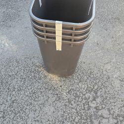 Plastic Rectangular Trash Cans – Stackable (Set of 4) – Never Used