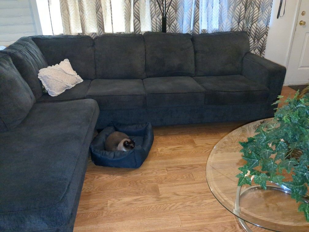 Sectional Couch Blue for Sale in Albuquerque, NM OfferUp