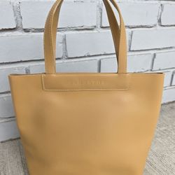 Lamarthe Paris Leather Tote Bag – Made in Hungary – Yellow Tan