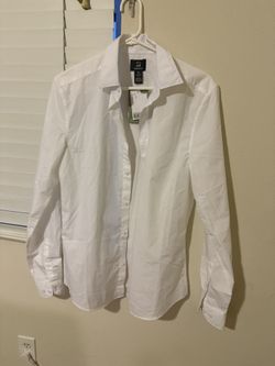 White H&M Slim Fit Dress Shirt – Size Small