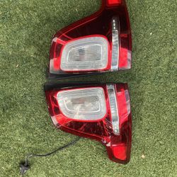 2011-2015 Ford Explorer Tail Lights
