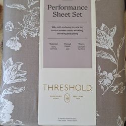 Threshold Queen Sheet Set