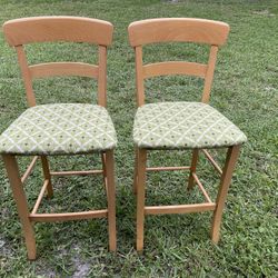 2 Bar Stools (25” To Seat) Good Condition. $25 Firm On Price