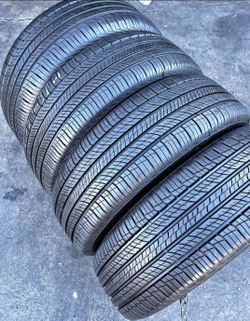 235 55 19 Hankook tires Con 80% de Vida Las 4🚀🚀🚀