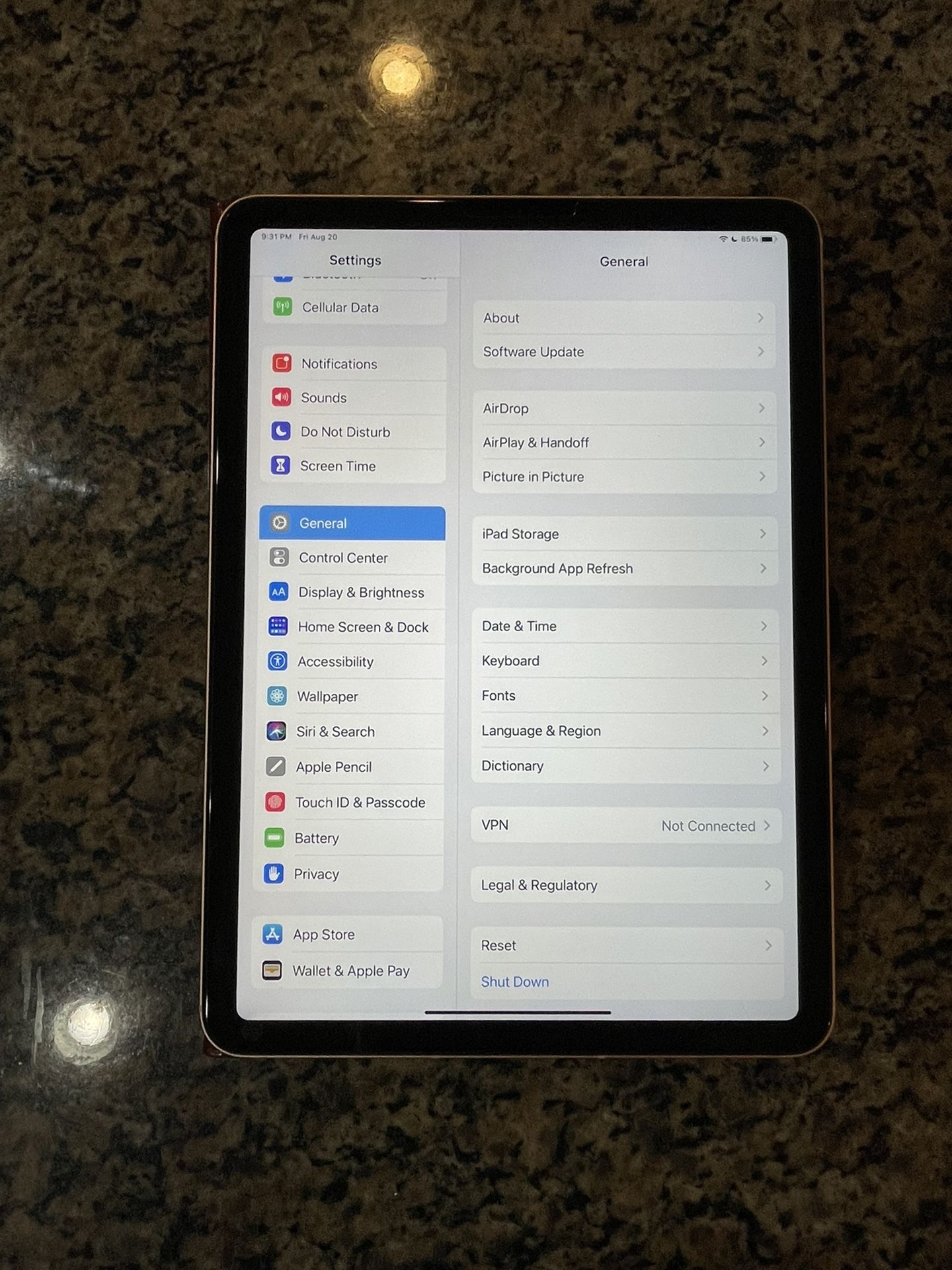 Latest iPad Air Work + Cellular