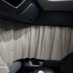 Freightliner Cascadia Windshield Curtain 