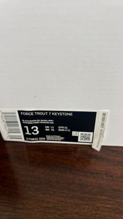 Mens size 13 Mike Trout 7 keystone. ( Pick up only)