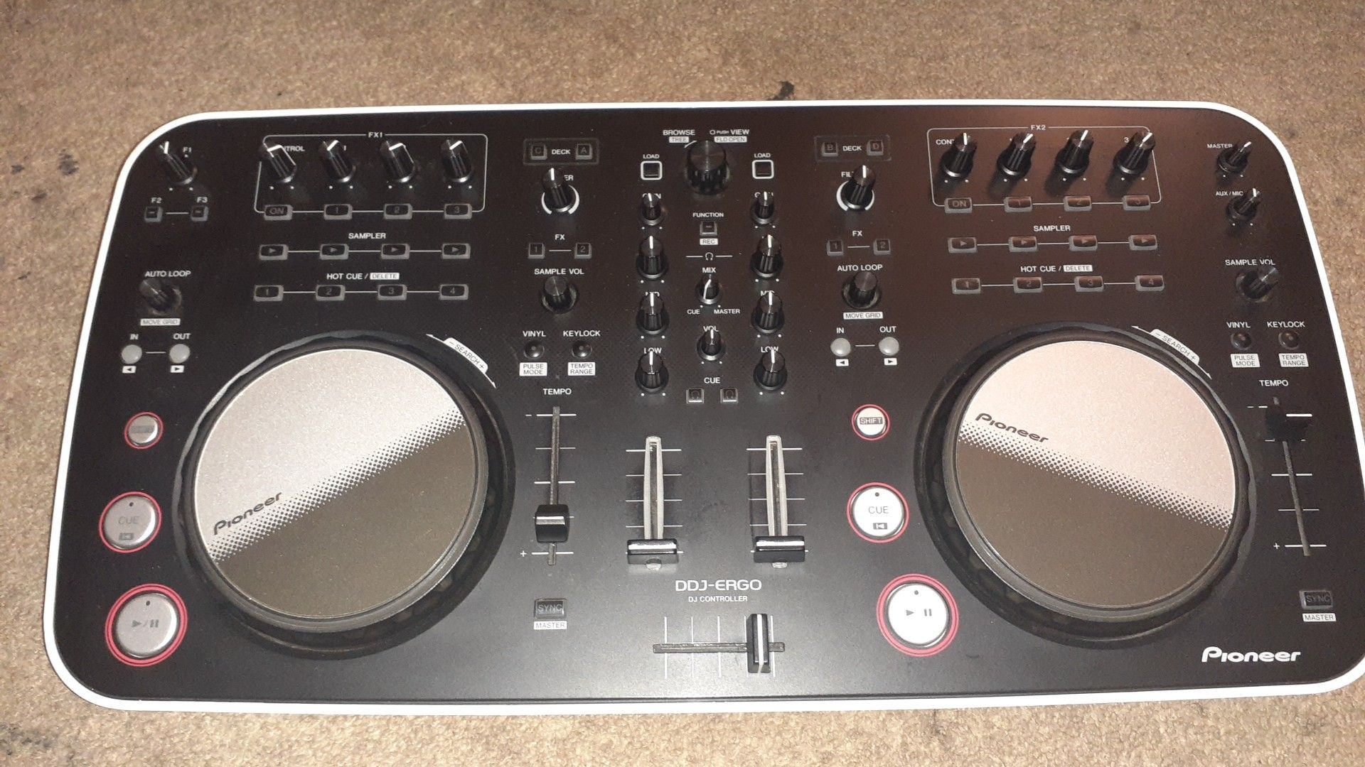 Pionner ddj ergo v for Sale in Santa Ana, CA - OfferUp