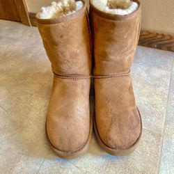 Women’s Chestnut Ugg Boots 