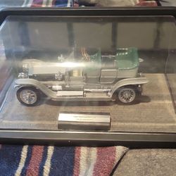 1907 Rolls-Royce Silver Ghost Die-Cast Model