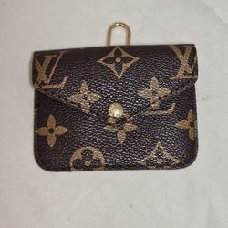 LOUIS VUITTON Felicie Strap Key Chain 